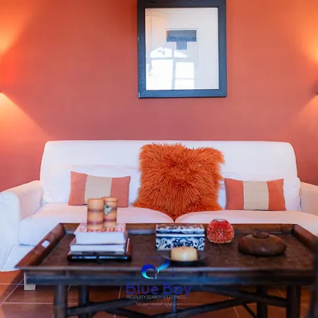Al Alba Townhouse With Community Pool And Padel *